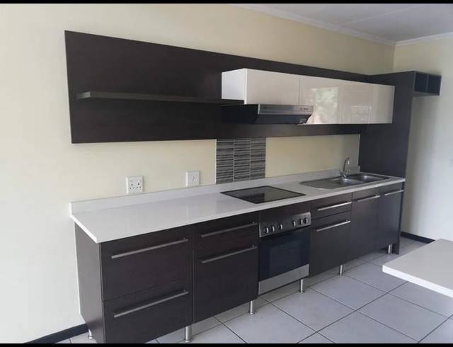 2 BEDROOM APARTMENT FOR SALE IN BASSONIA